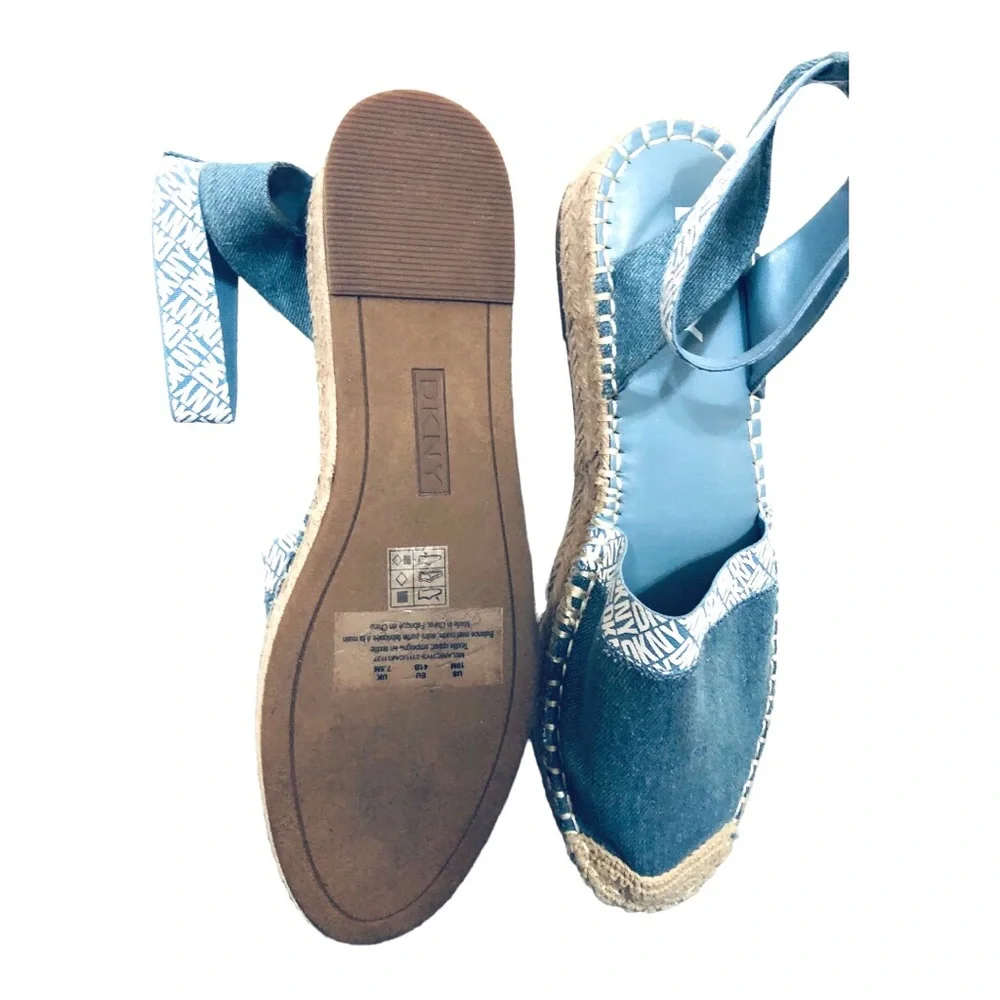 DKNY Melanie Blue chambray anklestrap cap toe platform espadrilles shoes size 10